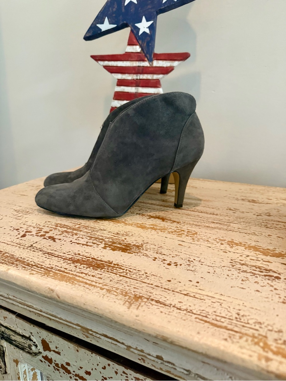 Adrienne Vittadini Gray Suede Heeled Ankle Boots